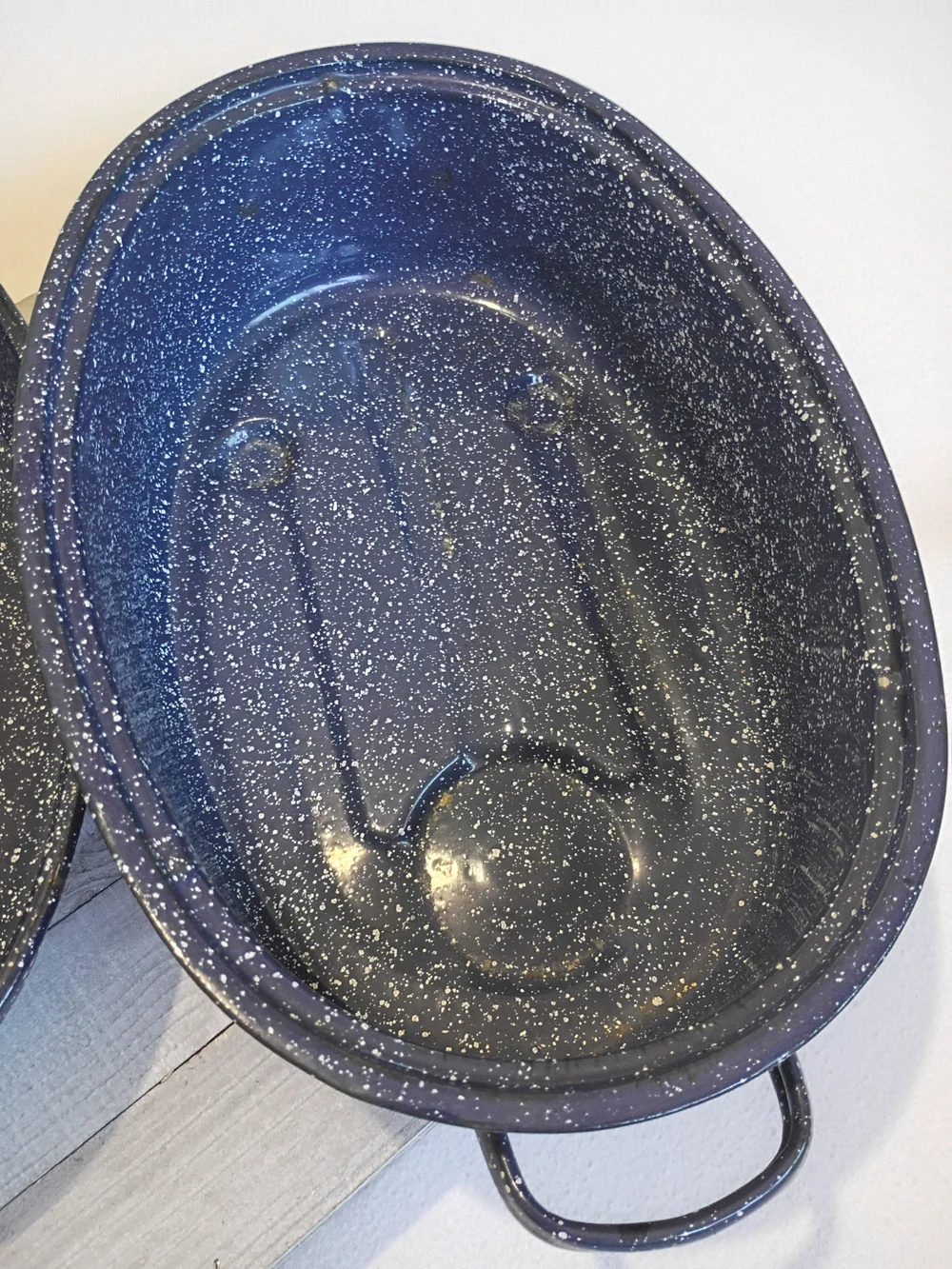 blue speckled enamelware metal oval roasting pan 10 inches
